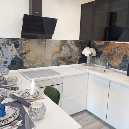 Apartman Lux มาคาร์สกา ภายนอก รูปภาพ