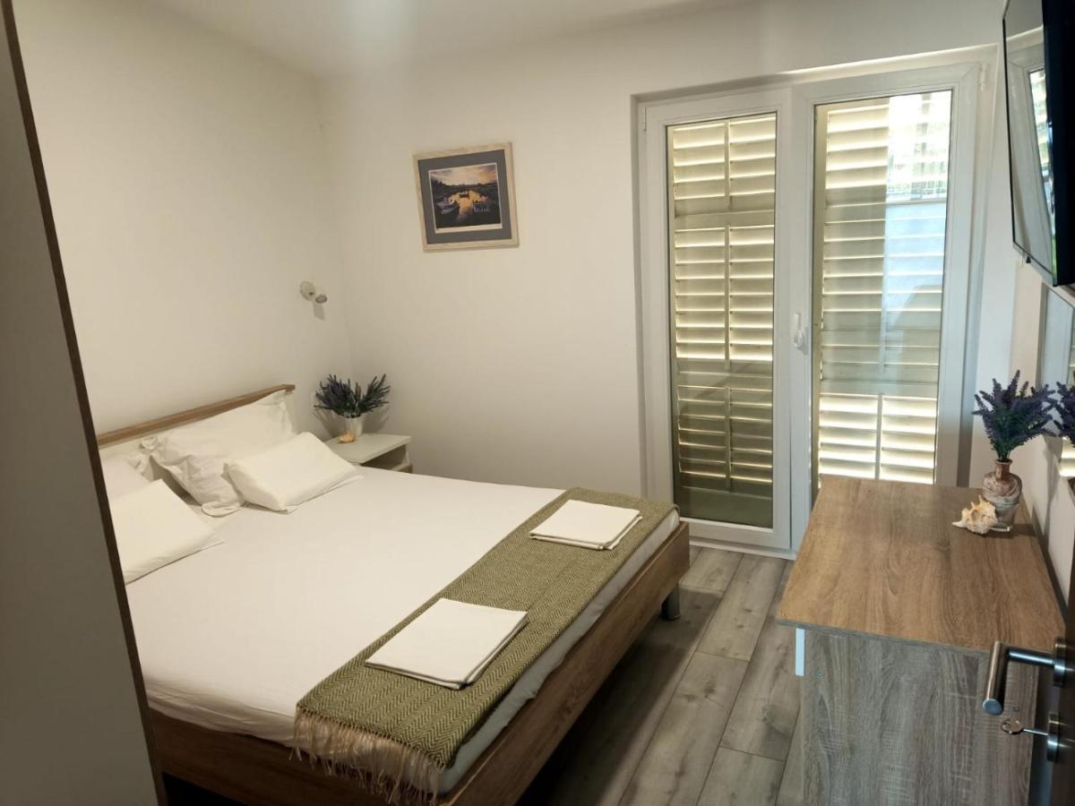 Apartman Lux มาคาร์สกา ภายนอก รูปภาพ