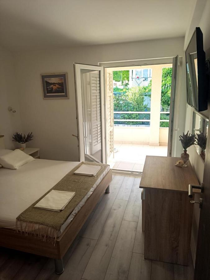Apartman Lux มาคาร์สกา ภายนอก รูปภาพ
