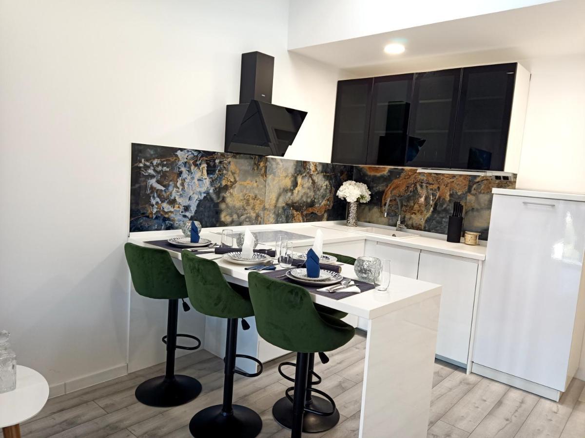 Apartman Lux มาคาร์สกา ภายนอก รูปภาพ