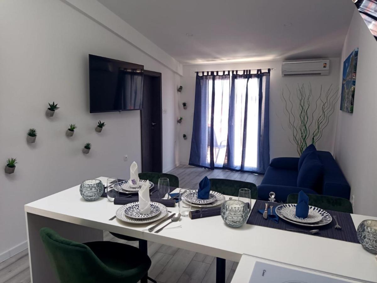 Apartman Lux มาคาร์สกา ภายนอก รูปภาพ