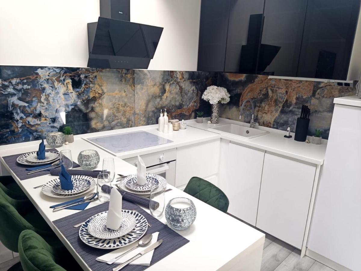 Apartman Lux มาคาร์สกา ภายนอก รูปภาพ