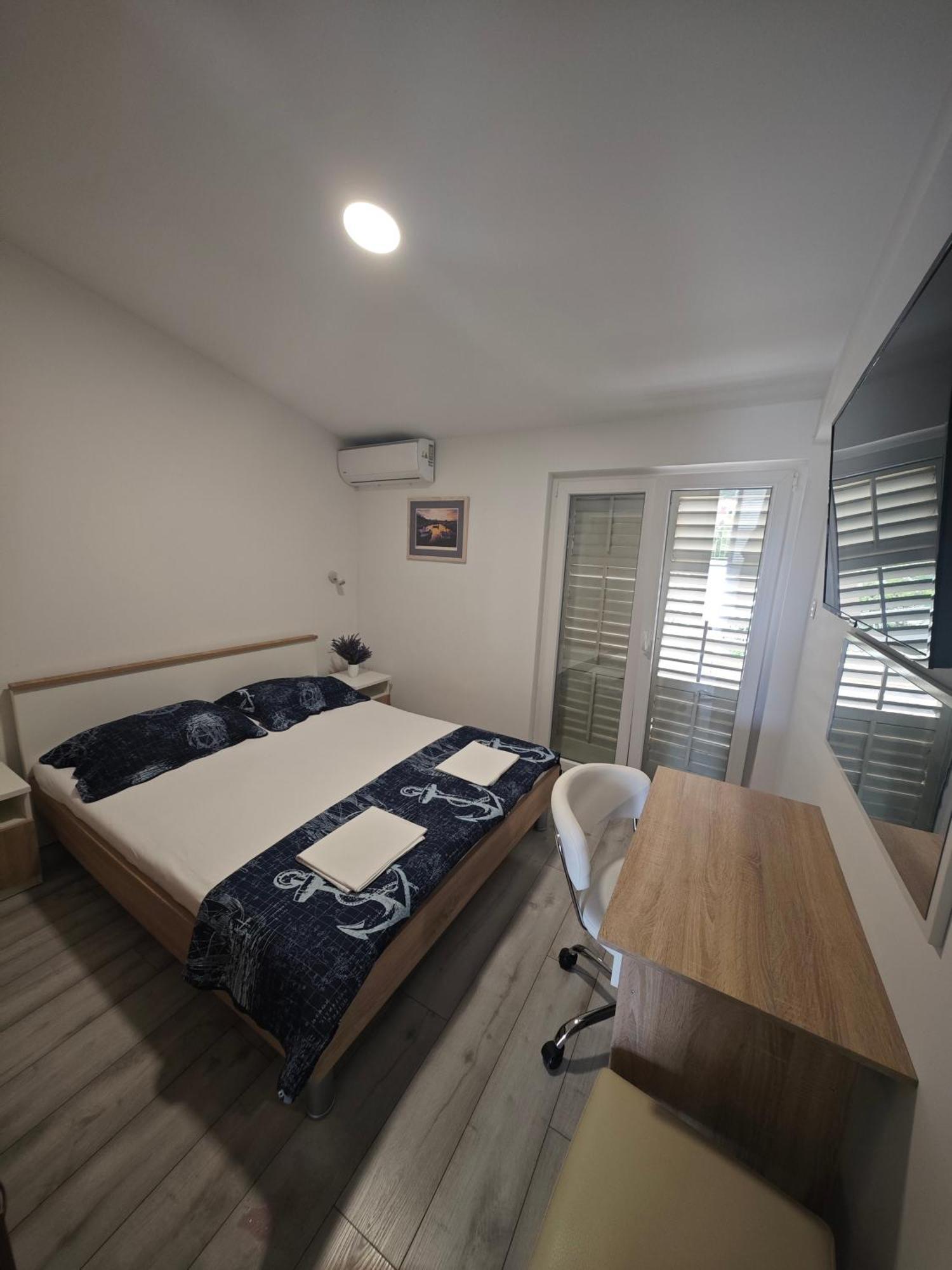 Apartman Lux มาคาร์สกา ภายนอก รูปภาพ