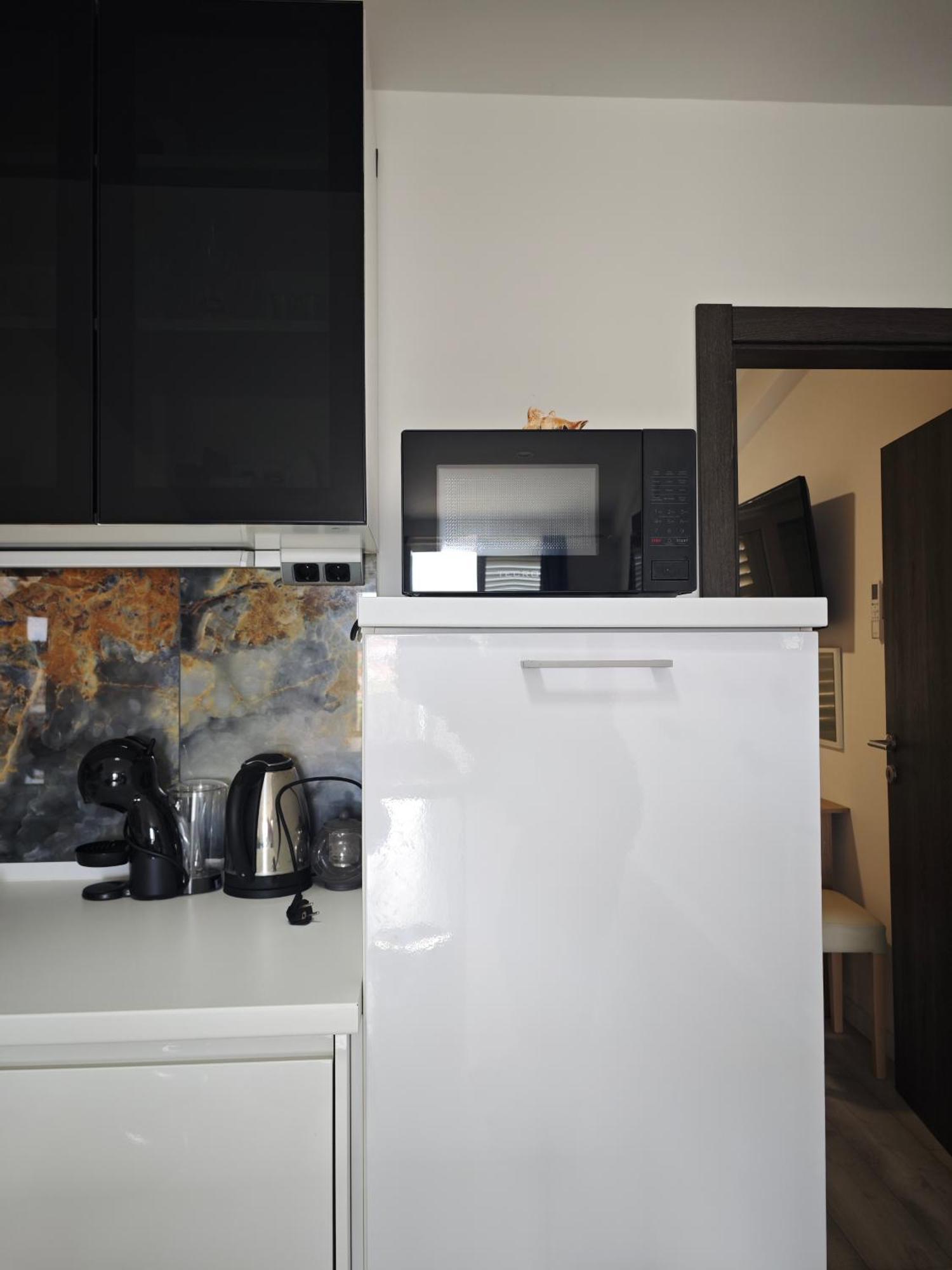 Apartman Lux มาคาร์สกา ภายนอก รูปภาพ
